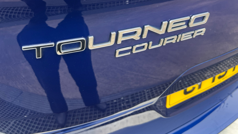 Ford Tourneo Courier 1.0 EcoBoost Zetec 5dr Petrol Estate